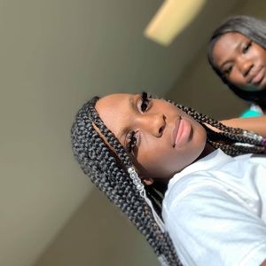 Meet your Posher, Anayah